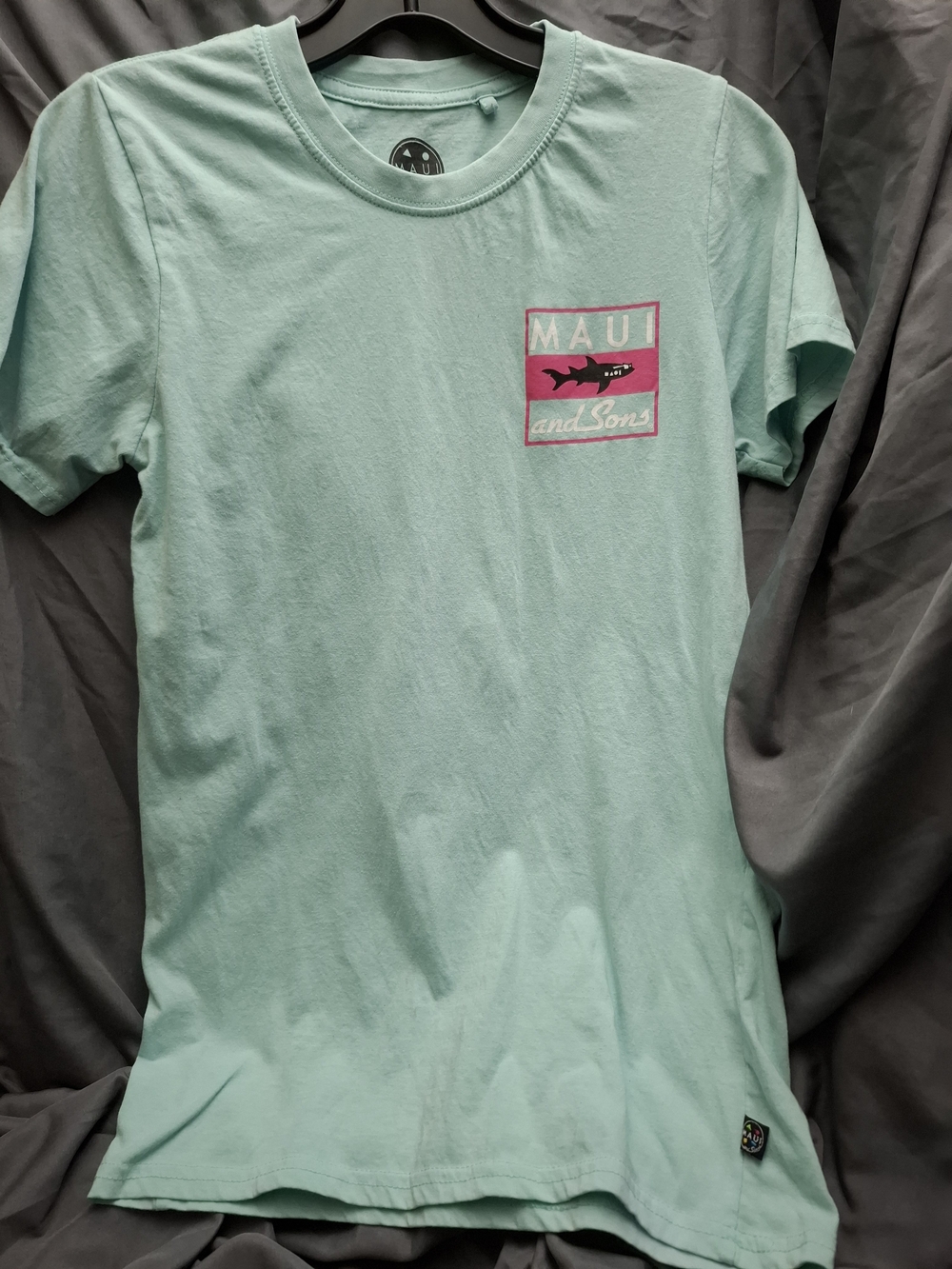 Vintage 90's Tee Maui and Sons Mint Green Graphic Tee